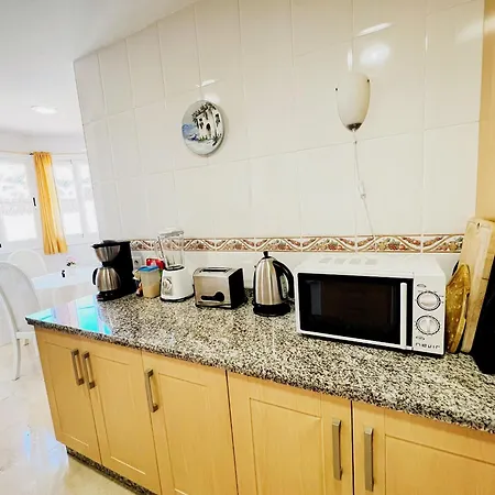 Beautiful With Pools, Playground And Paddle Tennis - Family Friendly And Near Vithas Hospital - Free Parking In Garage Benalmádena