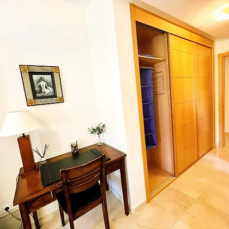 Beautiful With Pools, Playground And Paddle Tennis - Family Friendly And Near Vithas Hospital - Free Parking In Garage Appartamento *