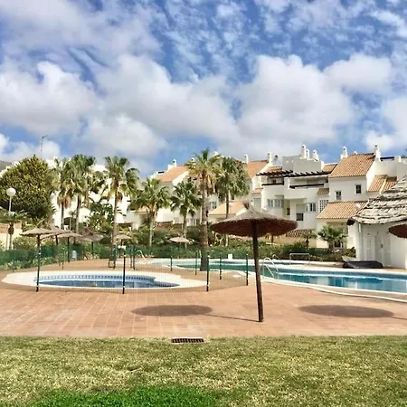 Appartamento Beautiful With Pools, Playground And Paddle Tennis - Family Friendly And Near Vithas Hospital - Free Parking In Garage *