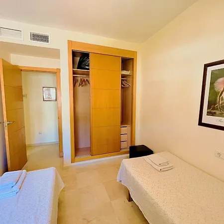 Beautiful With Pools, Playground And Paddle Tennis - Family Friendly And Near Vithas Hospital - Free Parking In Garage