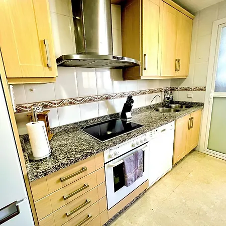 Serene Family Oasis: Poolside Retreat With Convenient Amenities * Benalmadena